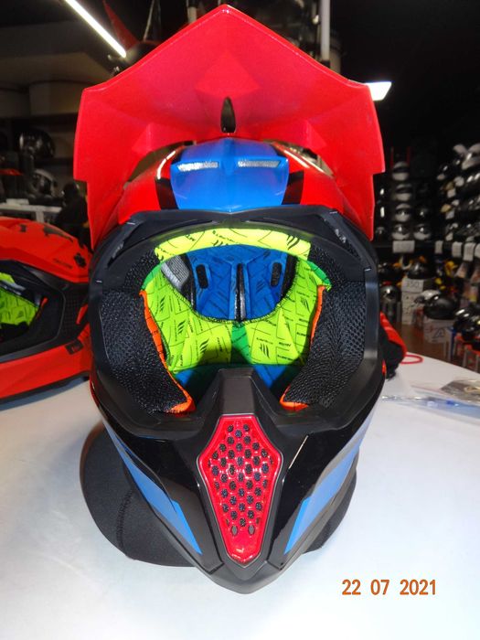 НОВО! Кросови каски MT Helmets Falcon различни разцветки мотокрос