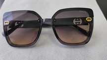 Ochelari de soare Gucci brat gri