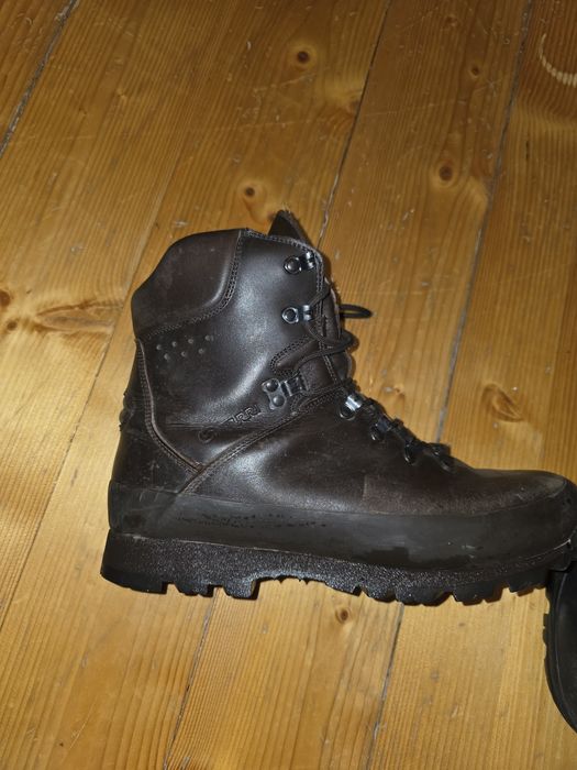 Bocanci de vanzare in stare f buna