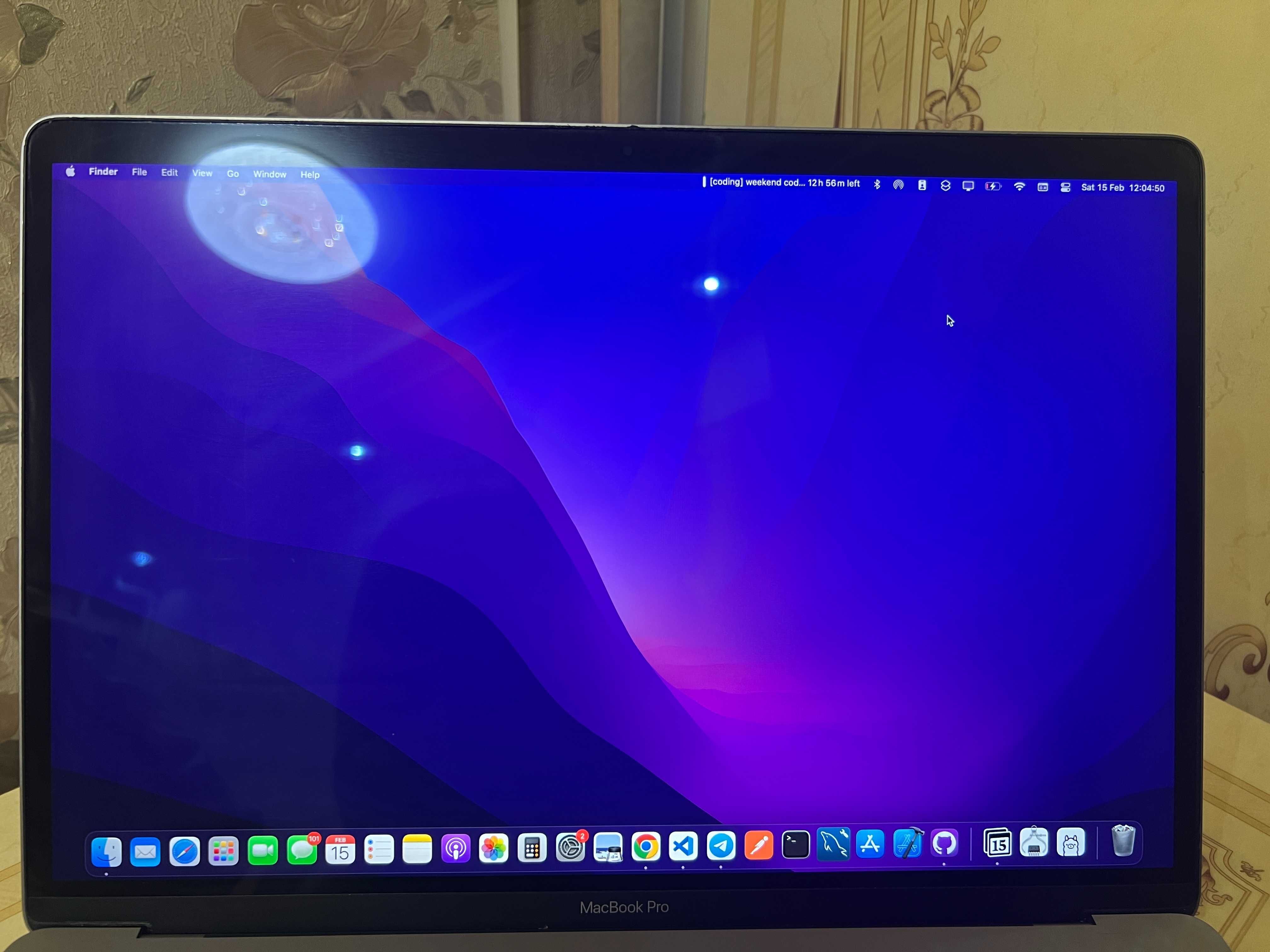 Macbook Pro 15-inch, 2017, i7, 16/256, Touchbar