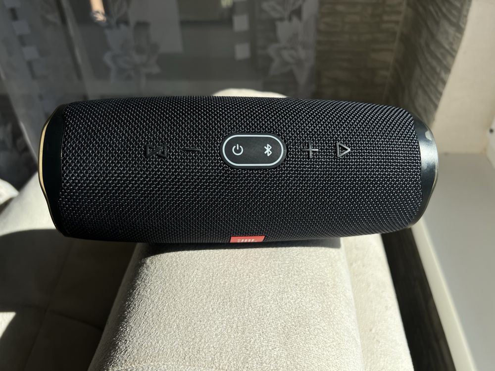 Преносима блутут колонка JBL Charge 4(оригинална)
