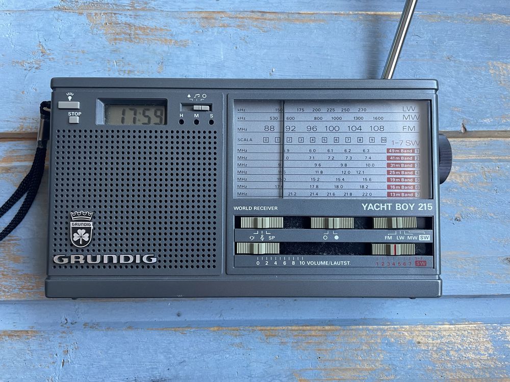 Radio portabil Grundig