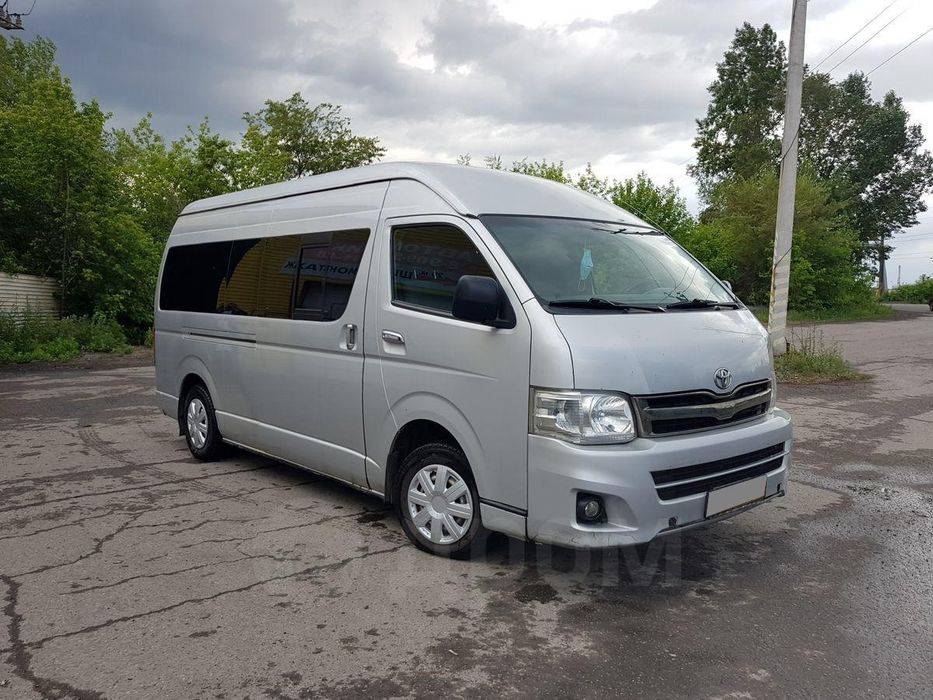 Стекла фар   Tayota Hiace