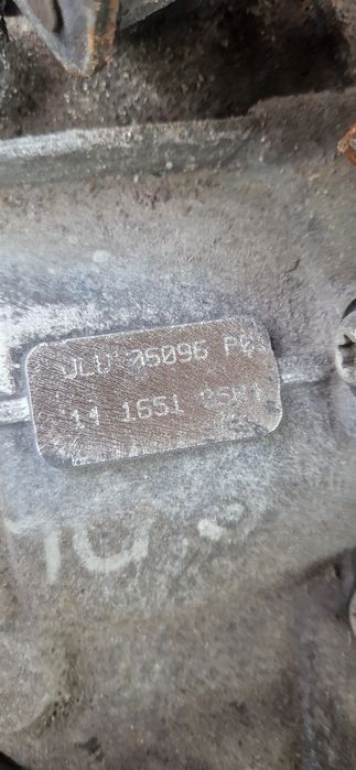 Vând cutie viteze Golf V 2.0 cod JLU.