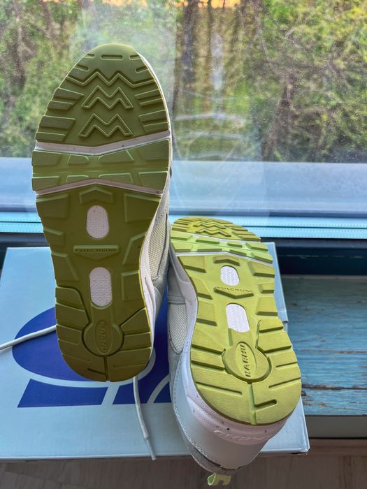 Маратонки Karhu 38 размер