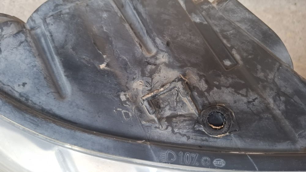 Set Faruri Skoda Superb 2