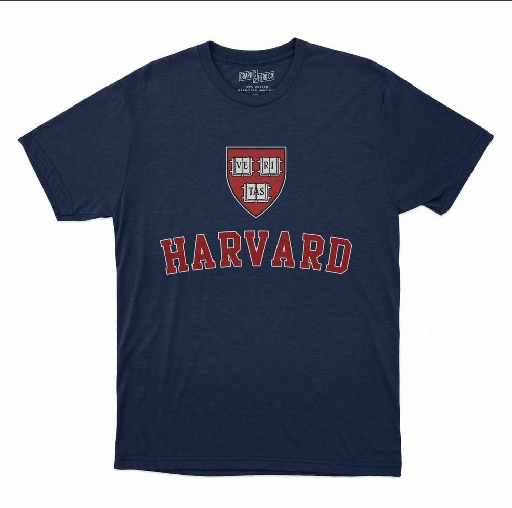 Harvard, Stanford Принти туширилинган Оверсайз Футболкала Сотилинади