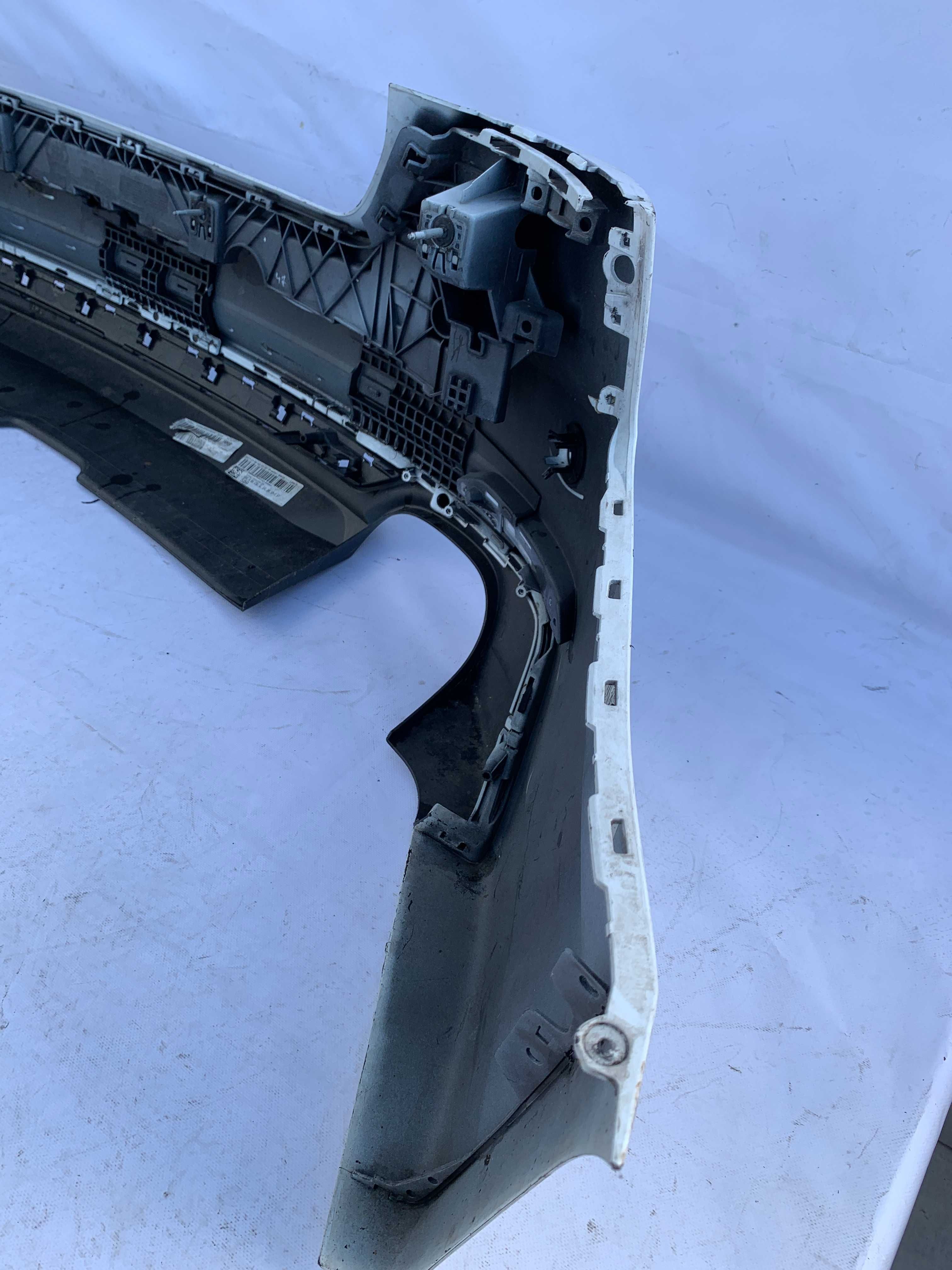 Bara spate  Audi A5 S-line 2016-2020 Cod origine  8W6807511C