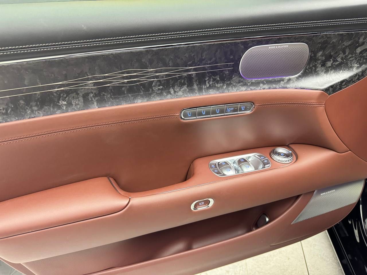 Продается Genesis G90 Limousine