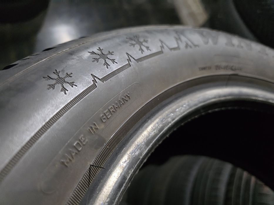 4бр Като нови зимни гуми 205 55 16 - Dunlop