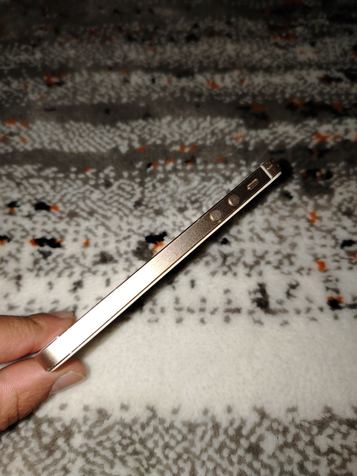 Iphone 5se gold 16gb