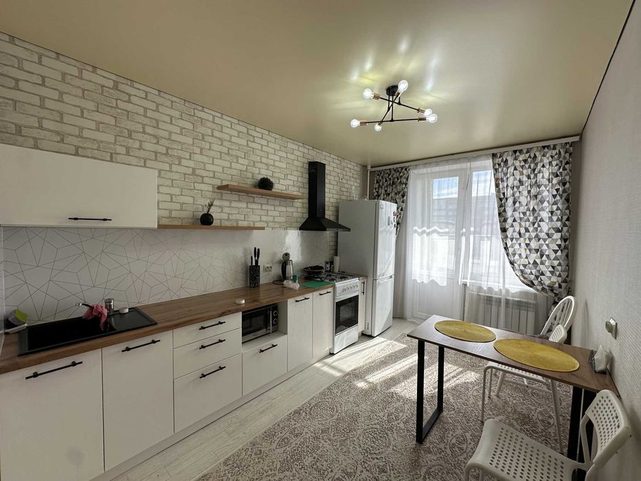Продажа 1-комнатной квартиры, мкрн Береке 1\4