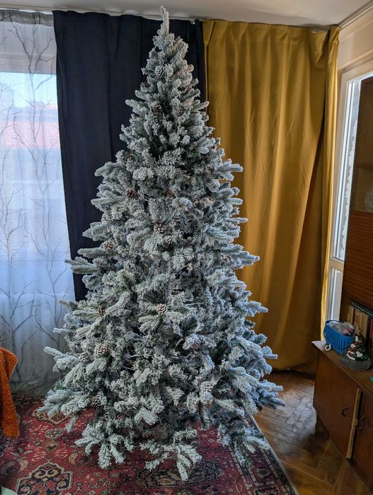 Изкъствена коледна елха