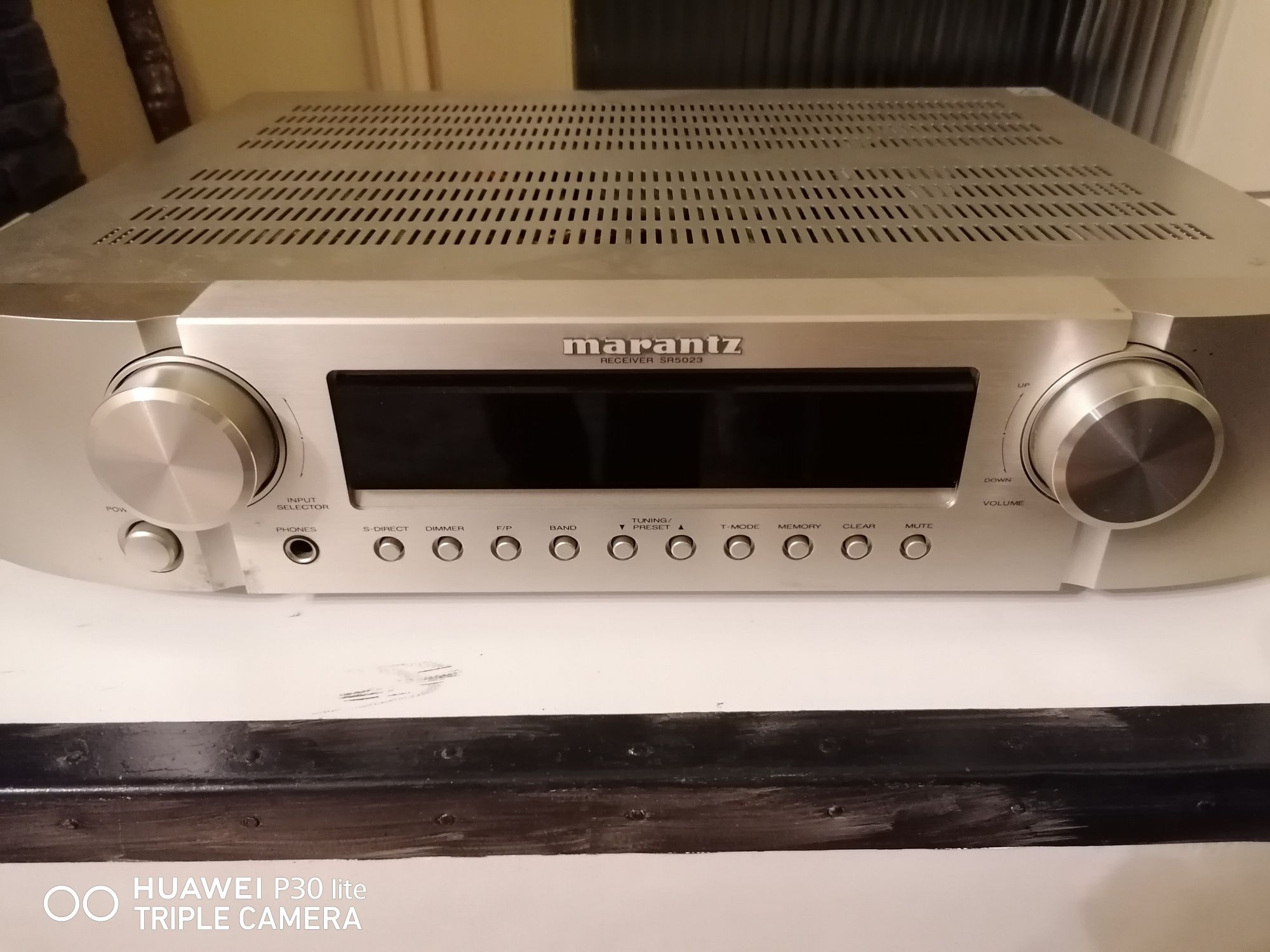 Vând amplituner Marantz sr5023