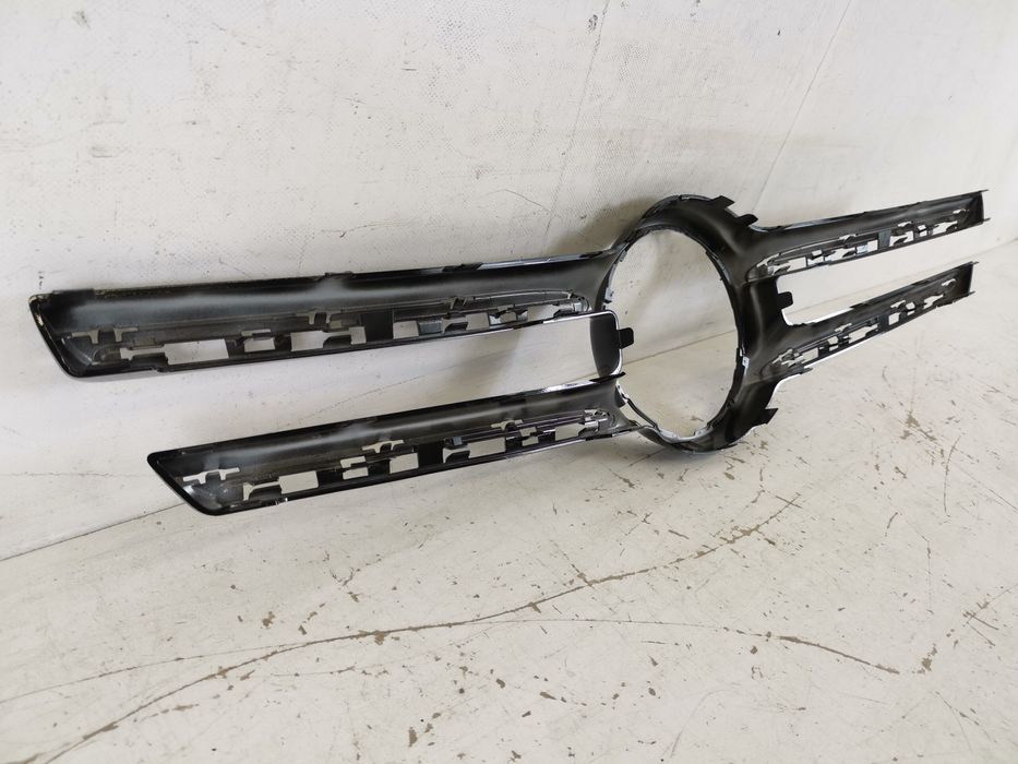 Централна решетка Мерцедес-Бенц / Mercedes-Benz E-Class W213 Оригиналн