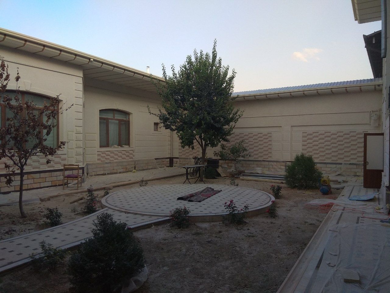 Travertin  fasad ishlari
