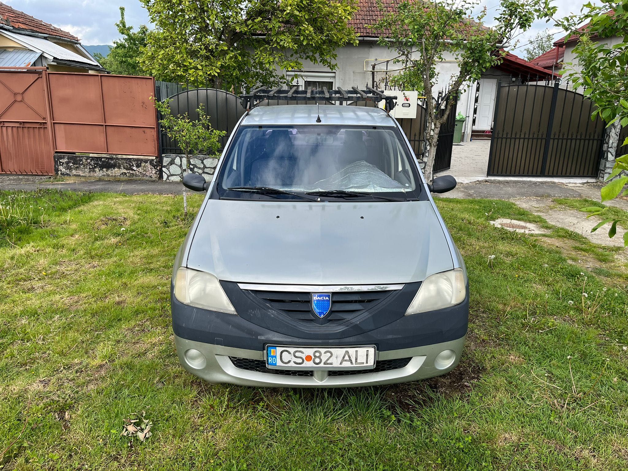 Vand Dacia Logan