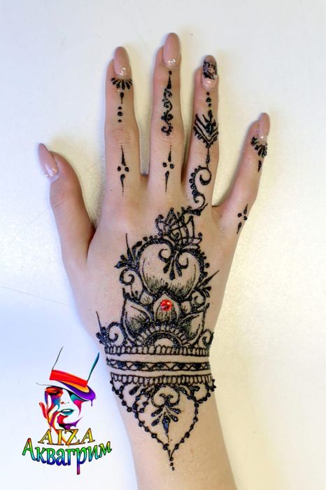 Мехенди росптсь хной Астана