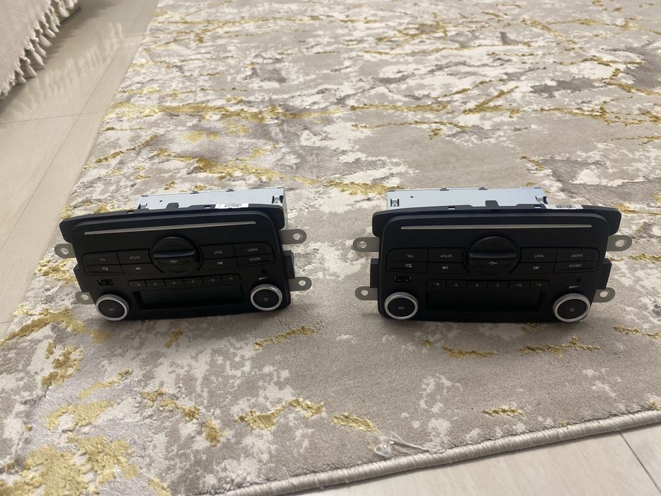 Casetofoane 2 bucati   Dacia Logan ,Duster ,cu bluetooth