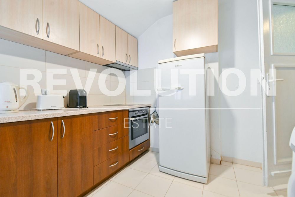 Дава се под наем Тристаен апартамент в София, Център - 95 кв.м за 588 € - Снимка #3