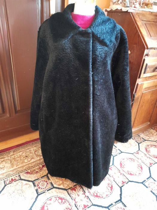 Palton dama tip urson, negru blana sintetica imitatie astrahan XL-XXL