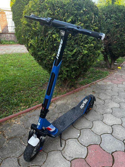 Trotineta Aprilia Tuareg 10 inch pliabila