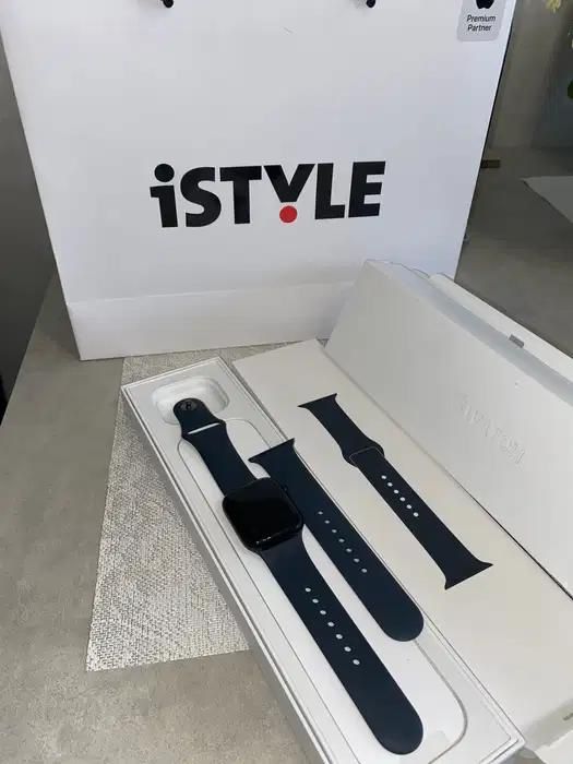 Apple watch 8 , GPS , carcasa midnight aliminium 41mm