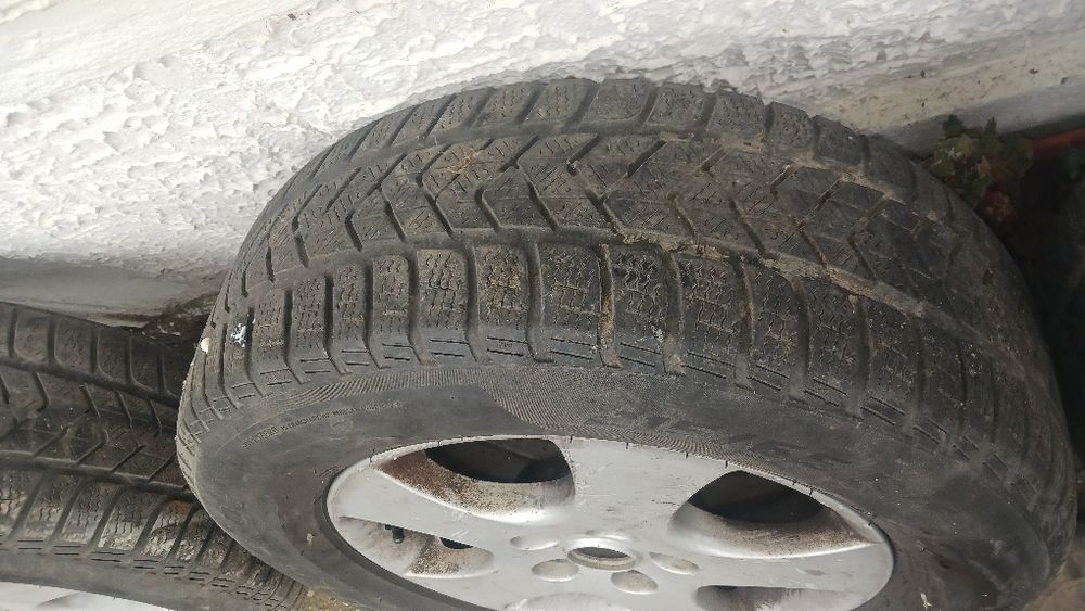 Anvelope pirelli sottozero 3, 215 65 16 cu jante aluminiu