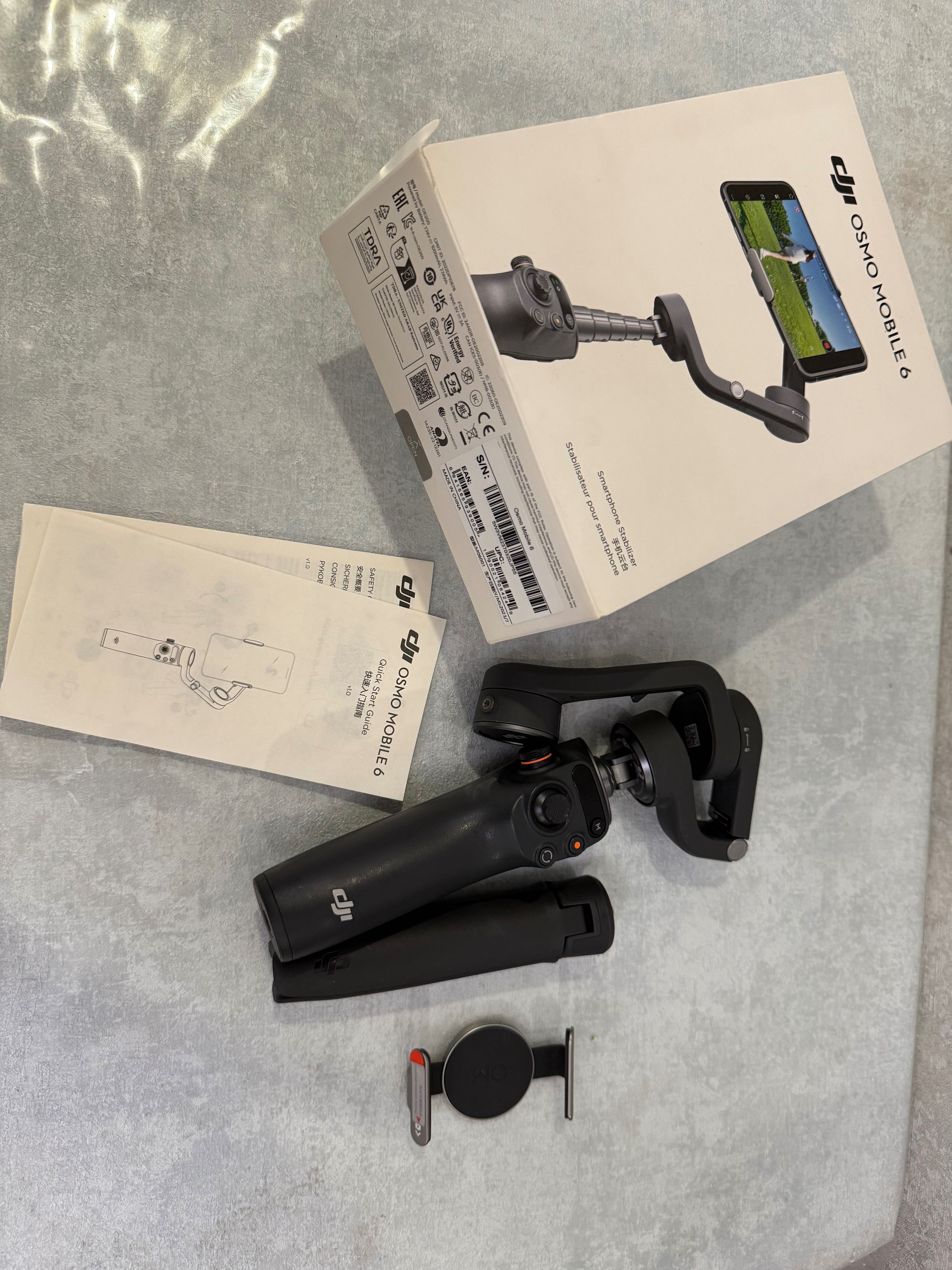 Стабилизатор DJI Osmo Mobile 6