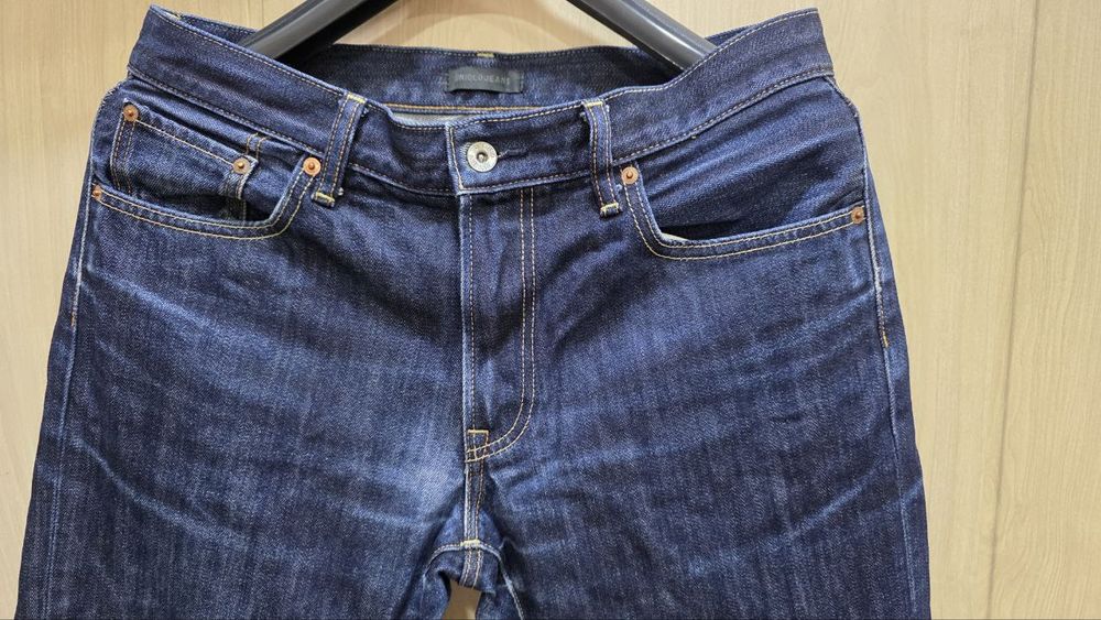 Оригинальные джинсы Uniqlo