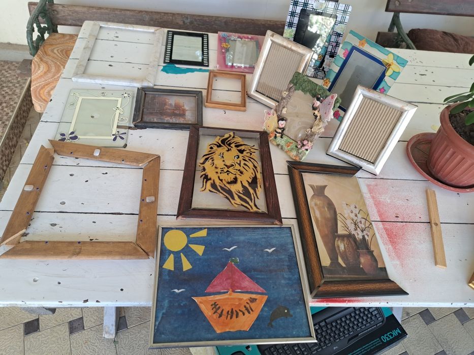 Рамки для фотографий и для картин