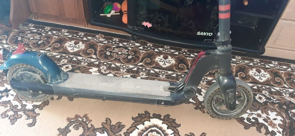 Продам электросамокат