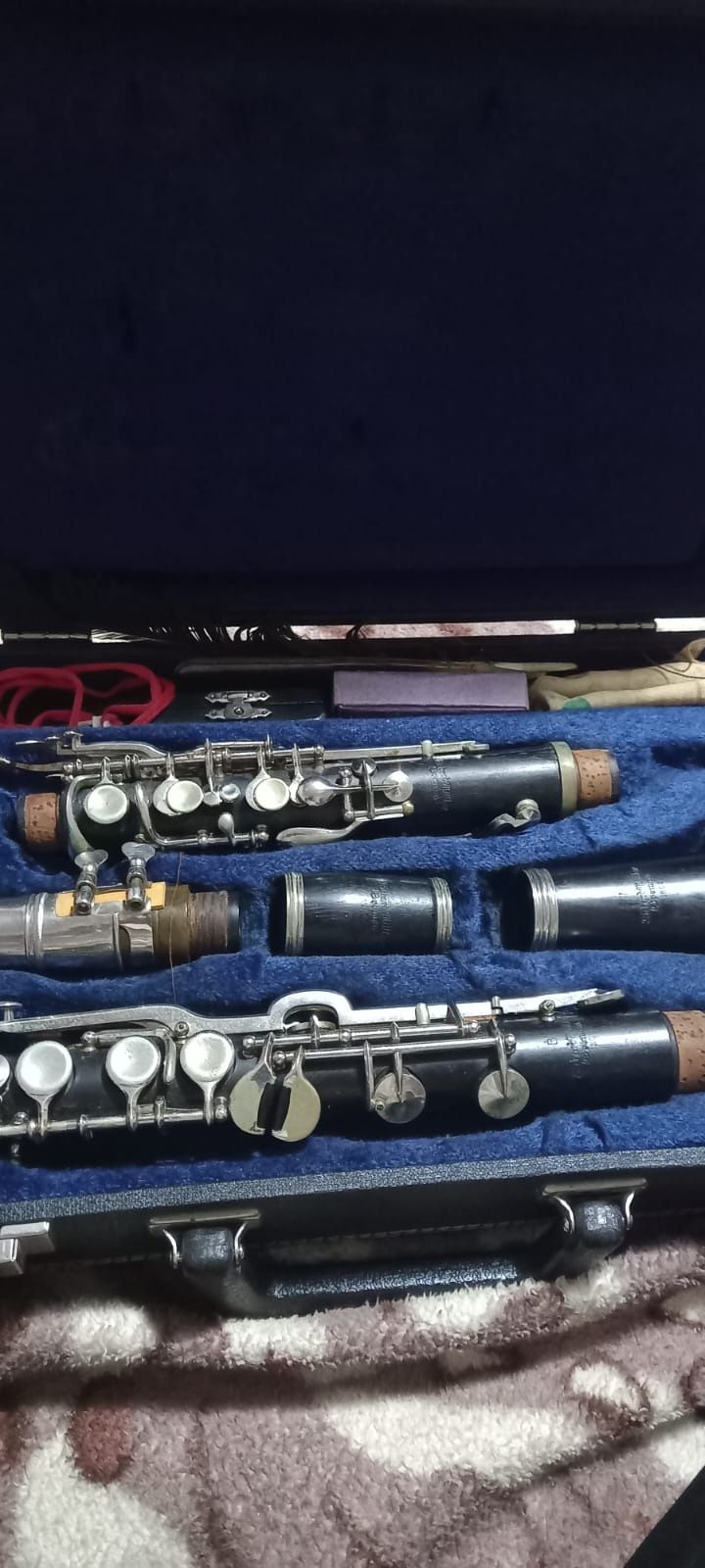 Vând clarinet cu toate accesoriile