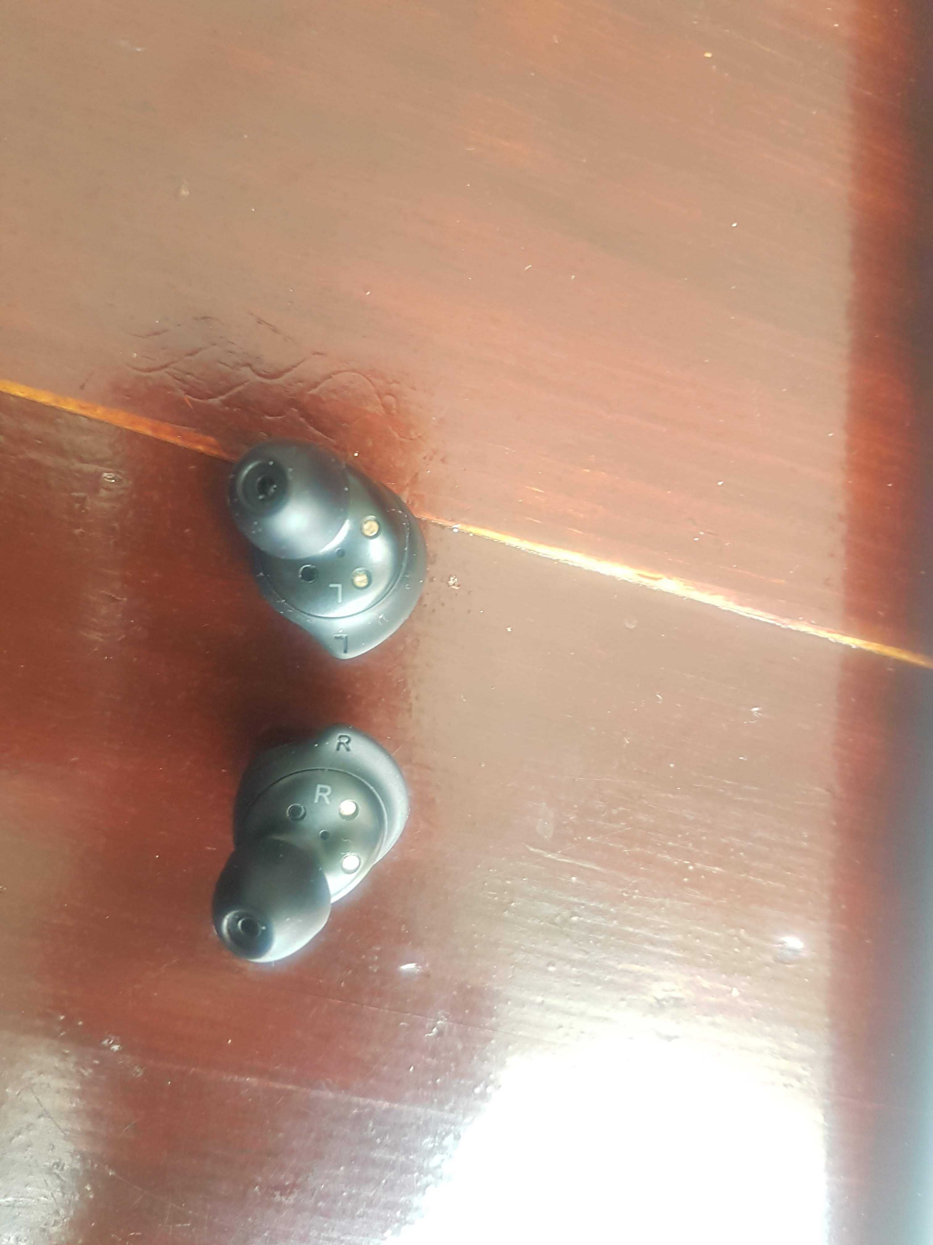 Bluetooth слушалки SAMSUNG Galaxy buds модел SM-R170