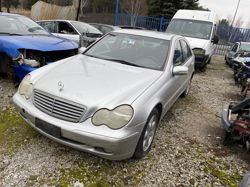 Mercedes C-200 на части