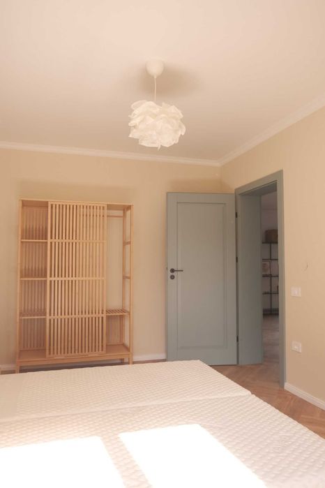 Inchiriez apartament cochet si nou, într-o zonă liniștită