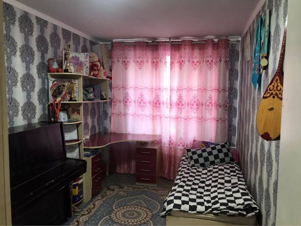 Продам 4х комнатную квартиру 95 кв срочно