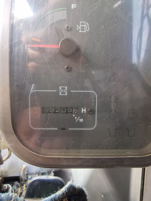 Сотилади срочно экскаватор VOLVO 130 йили 2002