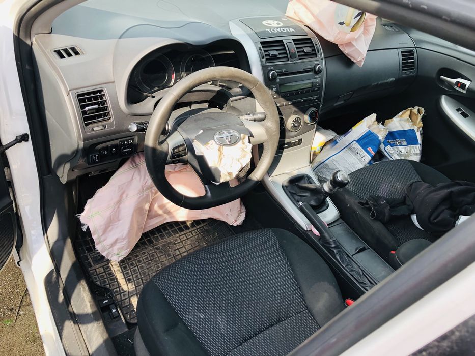 Toyota Corolla 2010г., 1600куб. 132h.p.