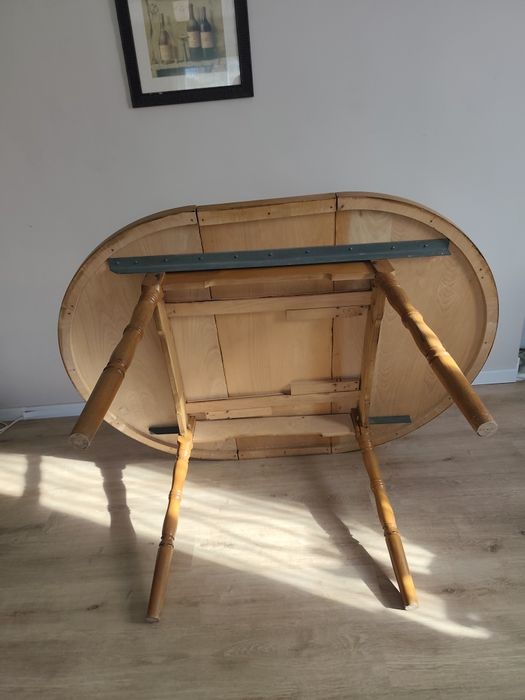 Дървена разтегателна маса