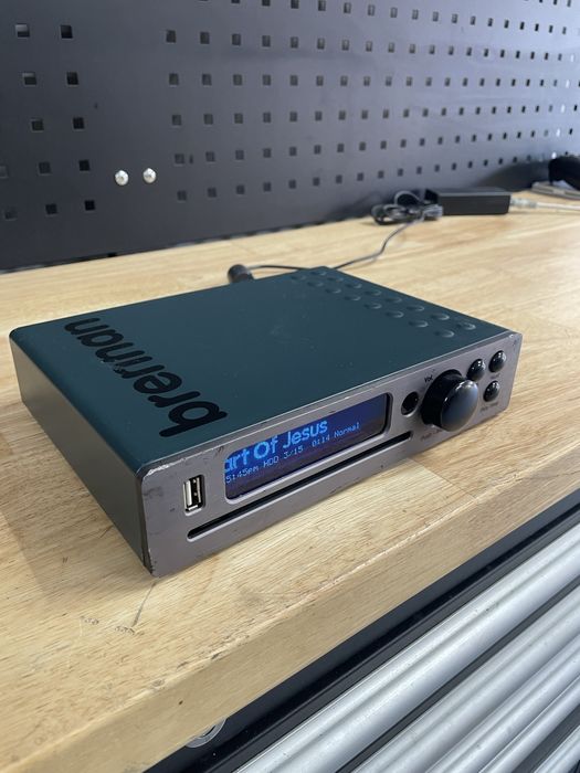 Amplificator brennan jb7 hard disk 500gb unitate cd usb 60w