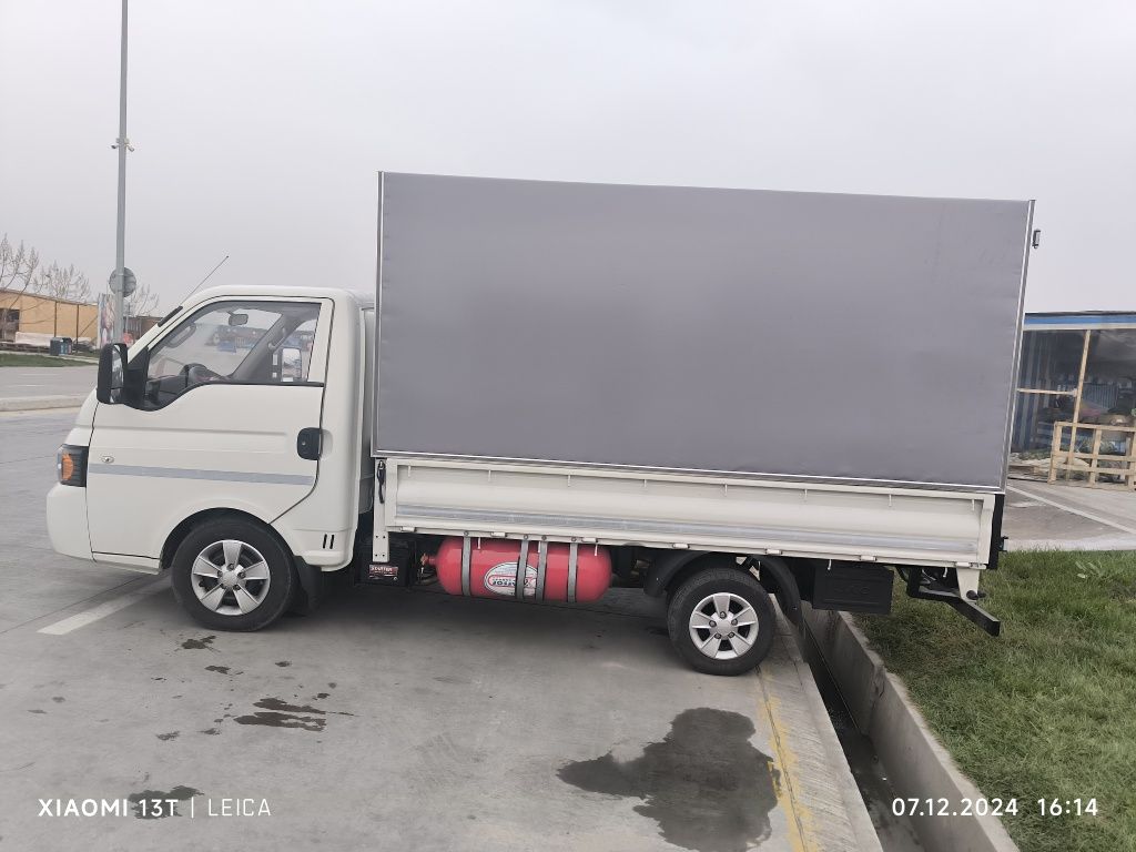 JAC. X200.gruzav