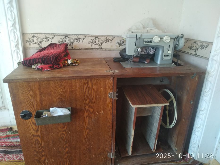 Tukuv moshin sotaman ishlashi yaxshi yangidek kelib kurib ishlatib ola