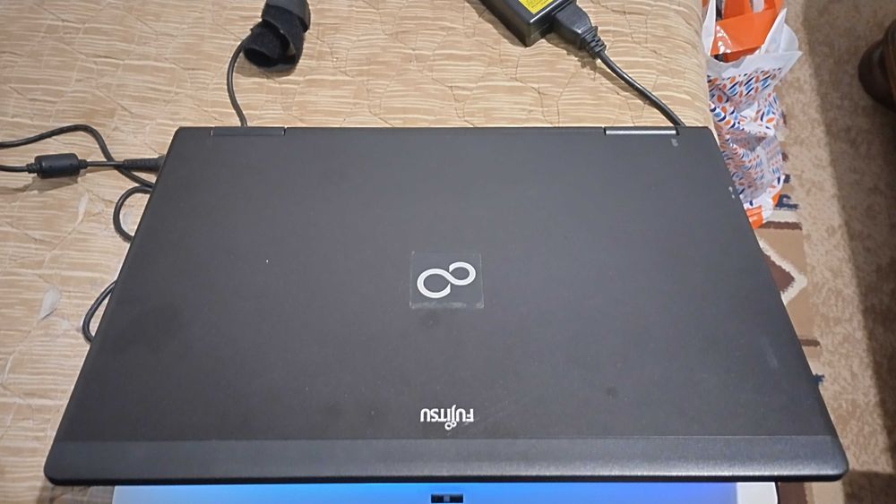 Fujitsu Siemens LifreBook e780