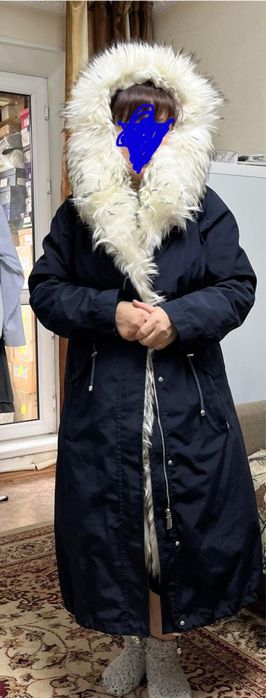 Пихора черного цвета, воротник писец