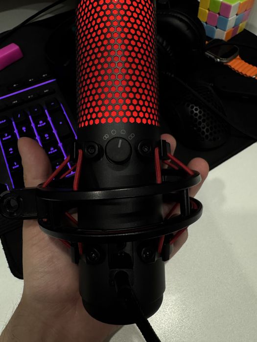 Игровой микрофон HyperX QuadCast