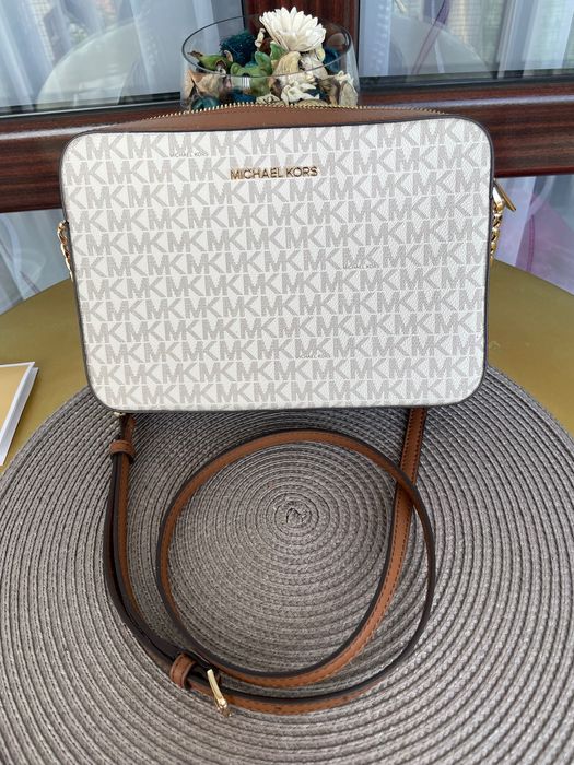 Дамска чанта Michael Kors Jet black Vanilla