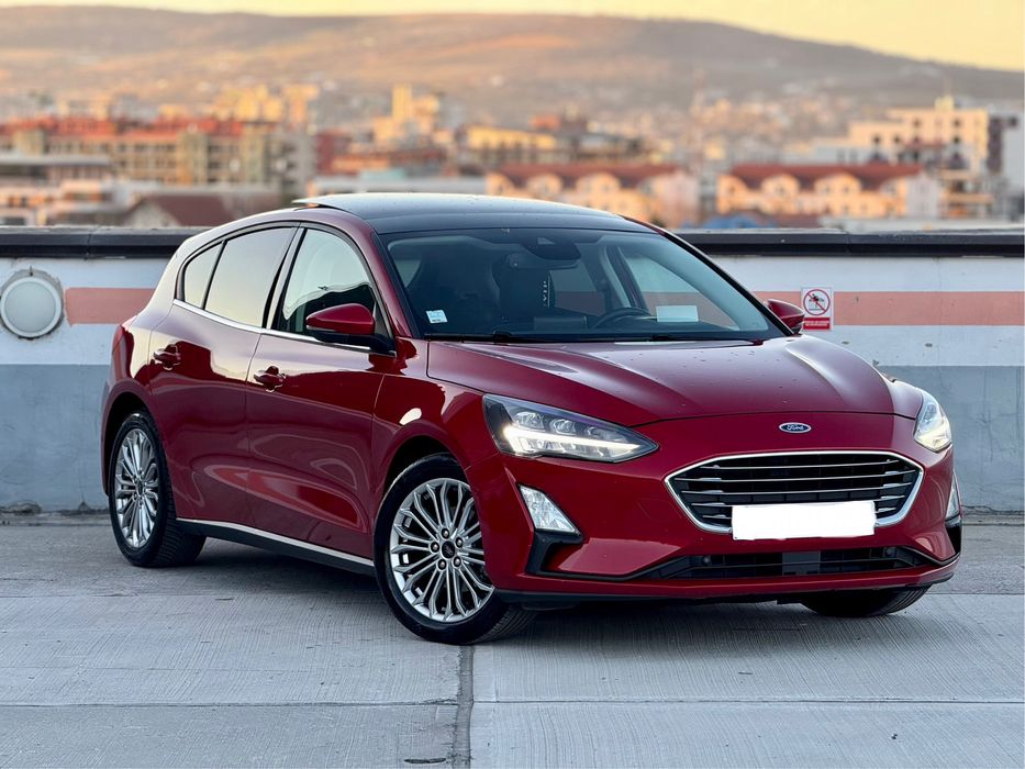 Ford Focus Vignale 1.5tdci 120CP FullLed Panoramic Ceasuri Digitale