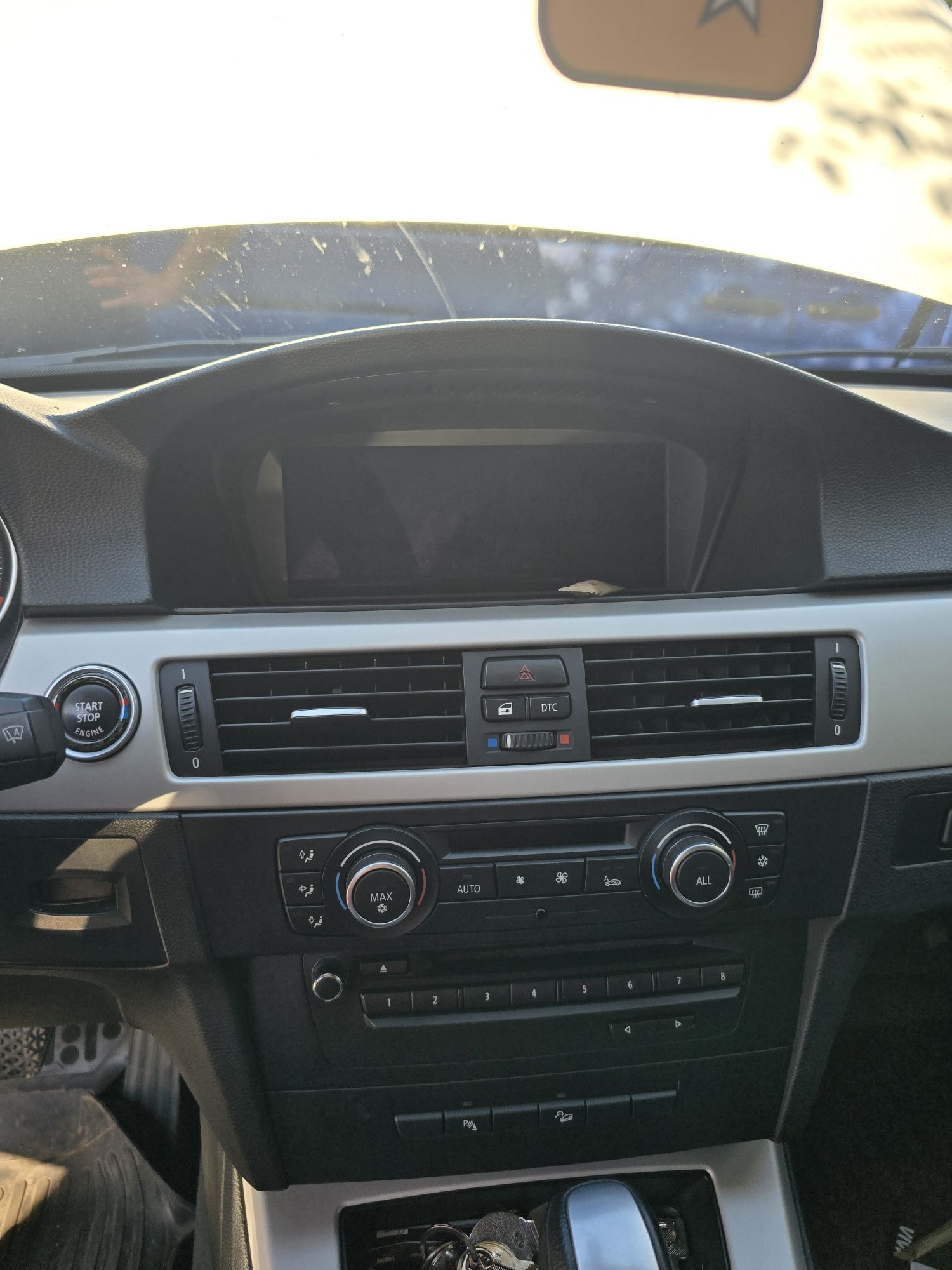 BMW e91 325xi Блокирал мотор