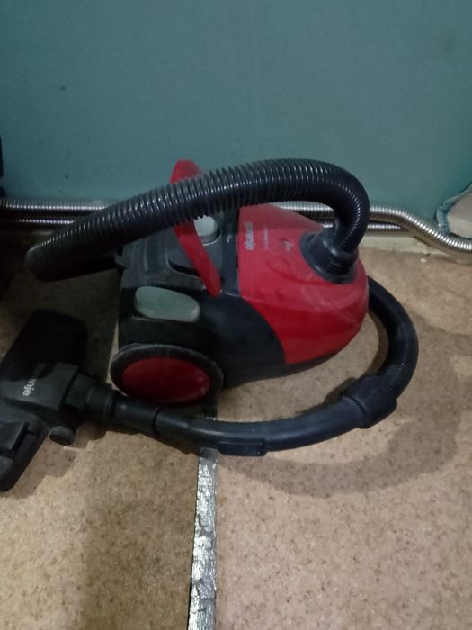 Продам пылесос рабочий